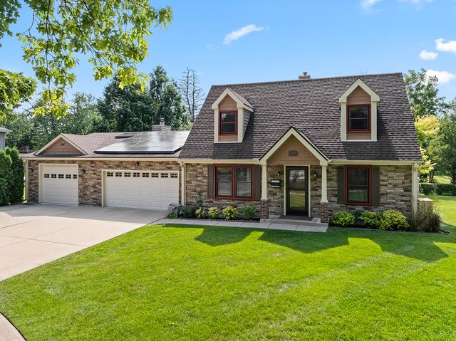 $600,000 | 230 North Forest Court | Palatine