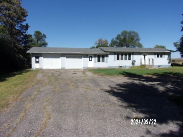 $149,900 | 6392 Highway 75 | Lake Valley Township - Traverse County