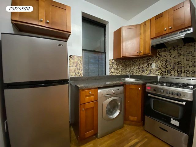 $4,500 | 454 West 57th Street, Unit 3A | Hell's Kitchen