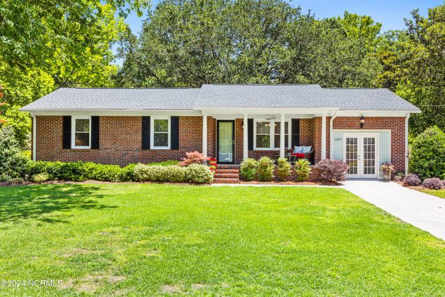 $439,000 | 1007 Edgewater Club Road | Porters Neck