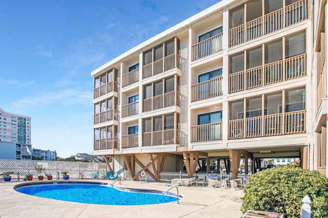 $1,700 | 1711 South Ocean Boulevard, Unit 205 | Crescent Beach