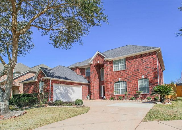 $3,300 | 4010 Brookdale Court | Sugar Land