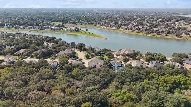 $1,195,000 | 434 Remington Point | Highland Shores