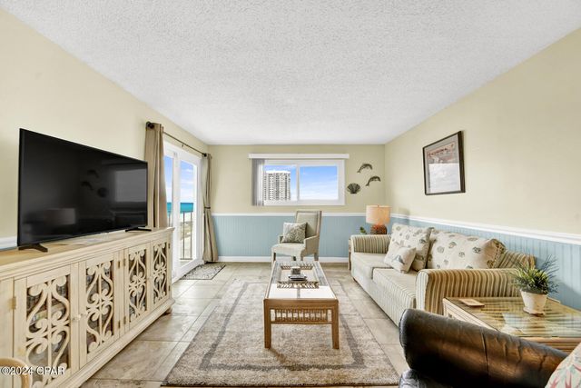 $540,000 | 5801 Thomas Drive, Unit 404 | Gulf Lagoon Beach