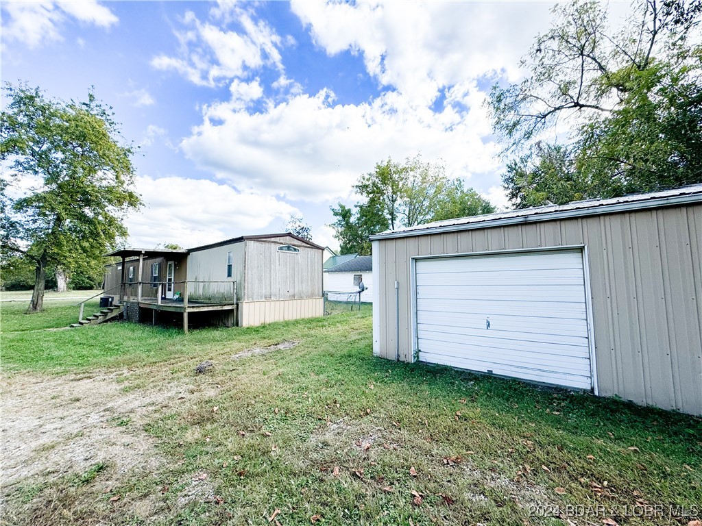 Home & 2 car garage