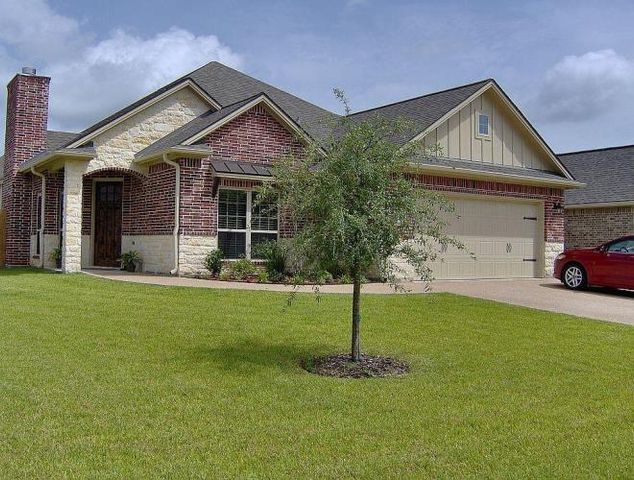 $419,900 | 2609 Forest Oaks Drive | College Station