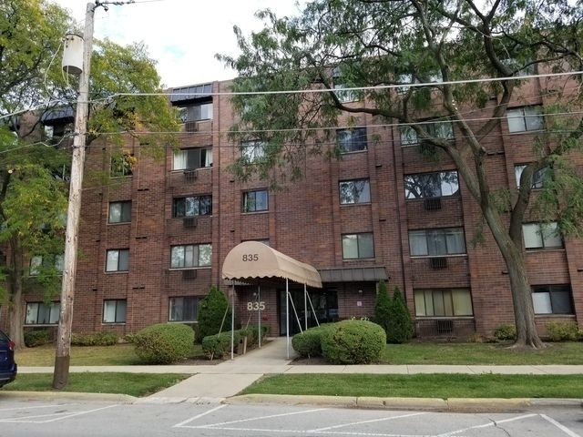 $155,000 | 835 Pearson Street, Unit 405 | Des Plaines