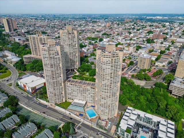 $410,000 | 7000 Boulevard East, Unit 47F | Guttenberg