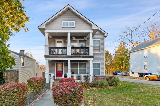 $438,960 | 160 North North Clinton Street | College Hill