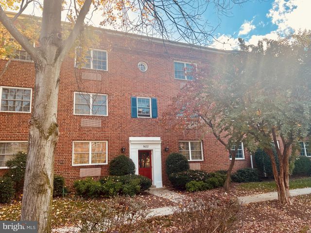 $300,000 | 1622 West Abingdon Drive, Unit 302 | Old Town