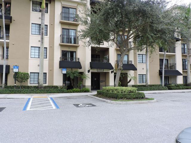 $2,600 | 4905 Midtown Lane, Unit 2205 | Palm Beach Gardens