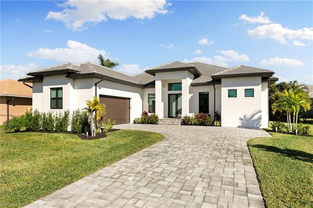 $1,175,000 | 18288 Royal Hammock Boulevard | Royal Palm Golf Estates