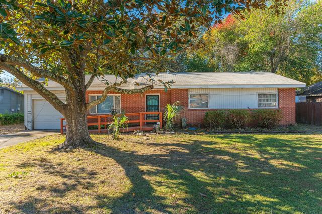 $230,000 | 44 Robinwood Drive Northwest | Northwest Fort Walton Beach