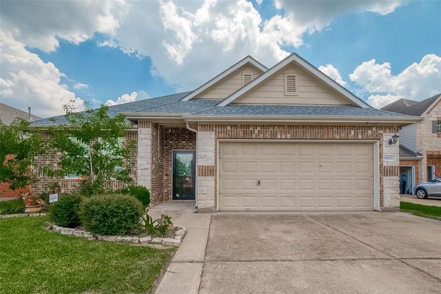 $339,900 | 8923 Willow Wind Lane