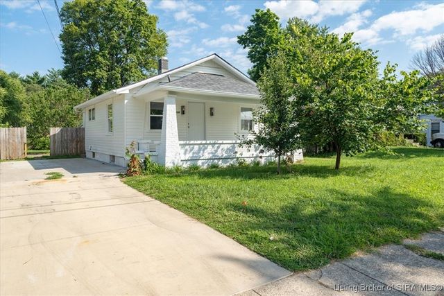 $1,700 | 1509 Brigman Avenue | Jeffersonville