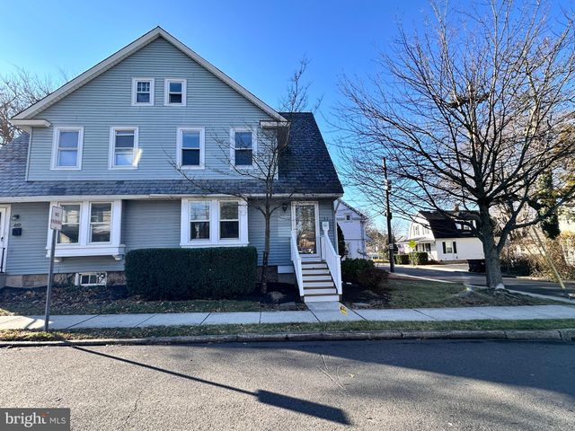 $2,950 | 42 North Hamilton Street | Doylestown