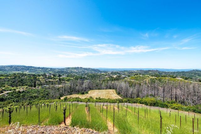 $3,100,000 | 1888 Crystal Springs Court | Santa Rosa Northeast