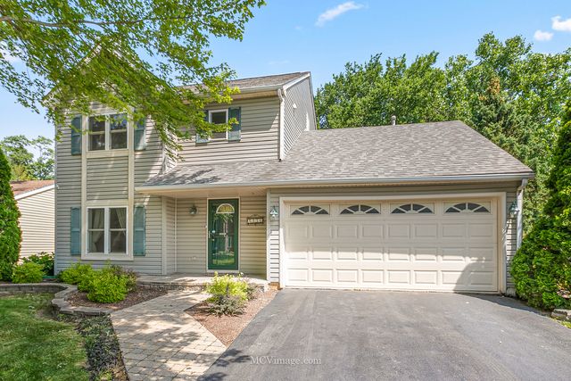 $365,000 | 2440 Boxwood Lane | Aurora