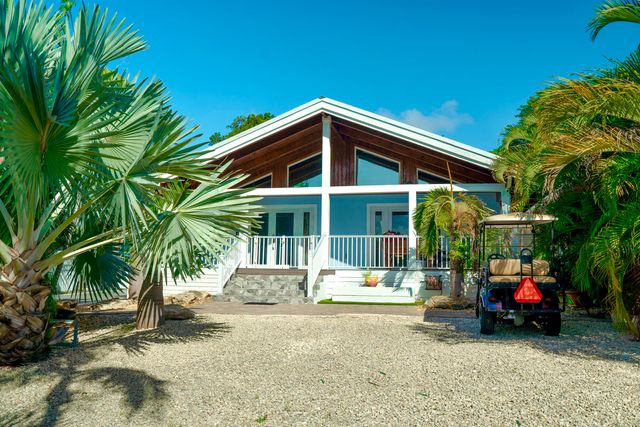 $850,000 | 667 Cabrera Street | Key Largo