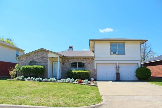 $2,095 | 6416 Nellie Drive | Southeast Arlington