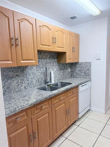 $1,800 | 2870 Northwest 55th Avenue, Unit 2B | Lauderhill