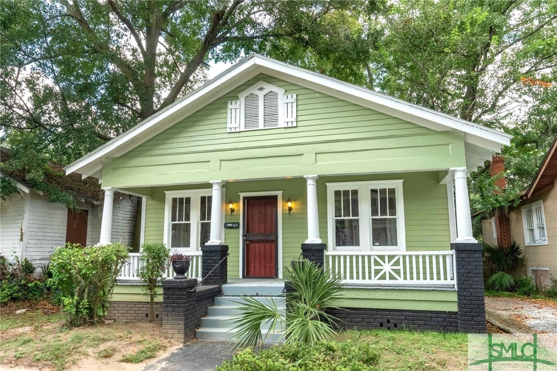 Cozy Craftsman-style bungalow in Savannah