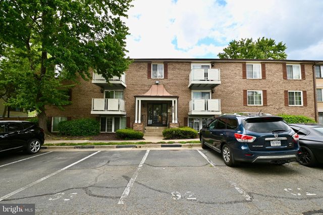 $170,000 | 8386 Brockham Drive, Unit 8386H | Woodlawn