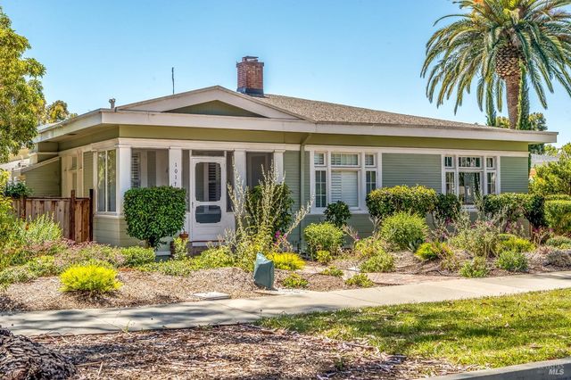 $899,000 | 1017 Azuar Drive | Mare Island