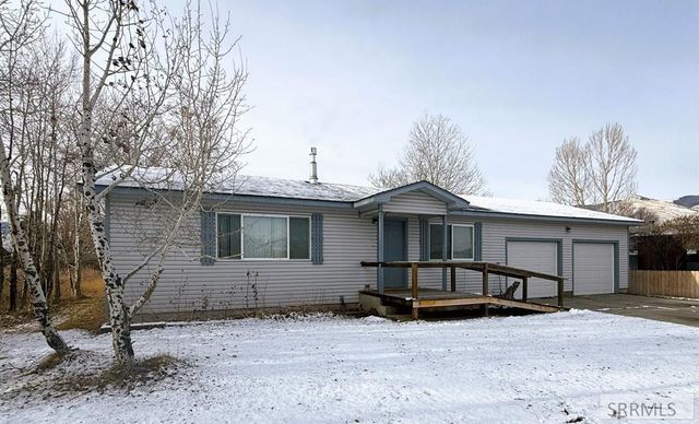 $265,000 | 709 Willow Avenue | Salmon