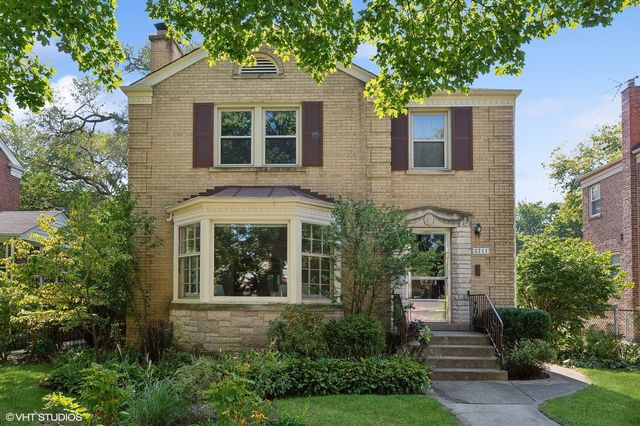 $775,000 | 2711 West Fitch Avenue | West Rogers Park