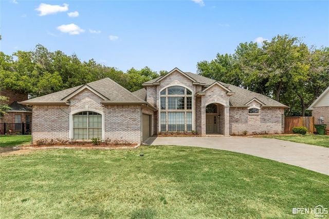 $399,900 | 2808 South Shepherds Glen | Wichita Falls