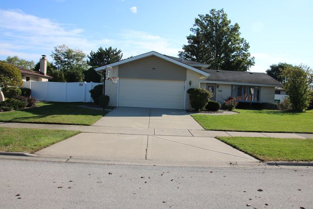 $3,100 | 15315 St Andrew Drive | Golfview