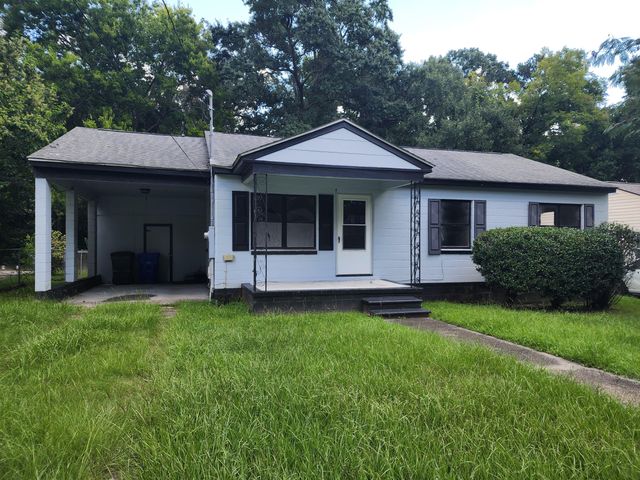 $1,700 | 5432 Marie Street | North Charleston