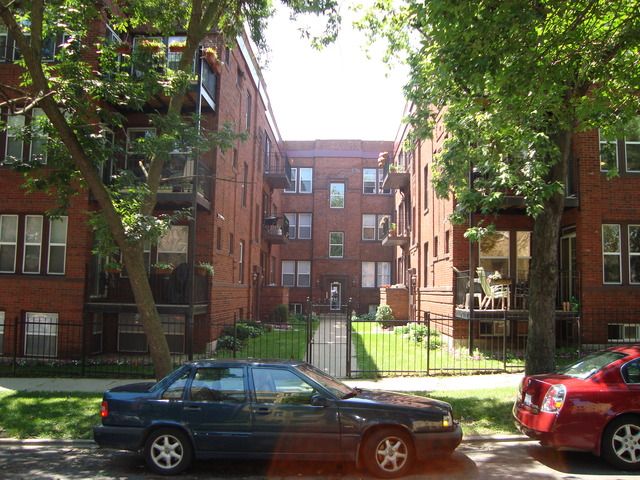 $1,850 | 1617 West Wallen Avenue, Unit 2 | East Rogers Park