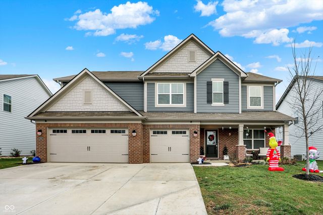 $462,900 | 2447 South Copperstone Drive | Sugar Creek Township - Hancock County