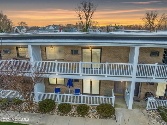 $349,000 | 119 Avery Avenue, Unit B5 | West End Long Branch