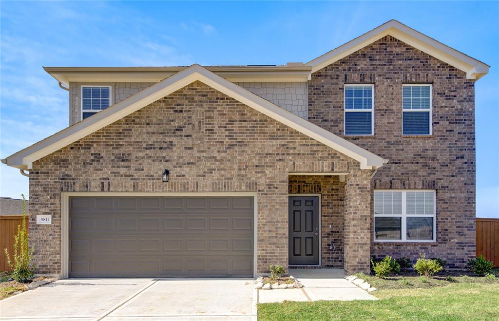 Welcome to Sunterra, a vibrant new community in Katy, Texas! This rental home offers modern features and thoughtful design, set in a developing neighborhood with exciting future amenities and a welcoming atmosphere!