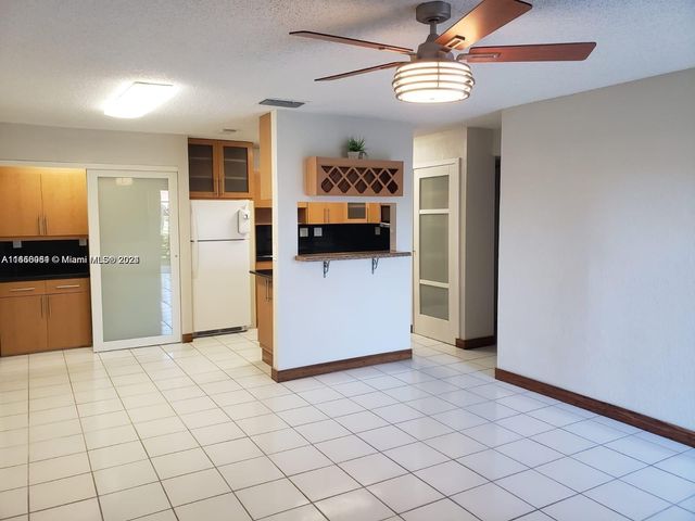 $1,800 | 5417 Northwest 24th Court, Unit 64 | Lauderhill