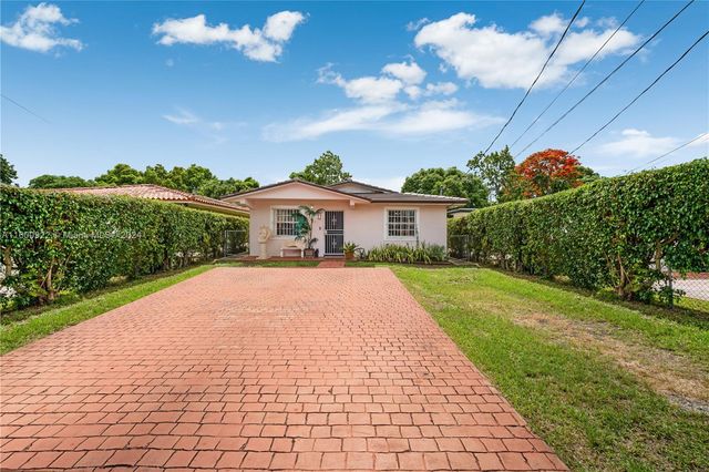 $850,000 | 2245 Southwest 62nd Avenue | Coral Terrace