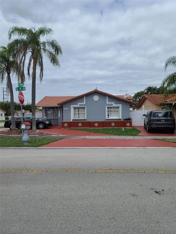 $684,999 | 13871 Southwest 9th Terrace | Tamiami