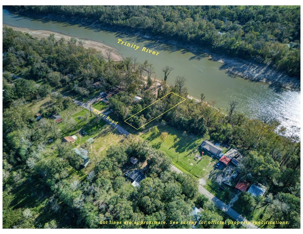 an aerial view of residential house with outdoor space and lake view