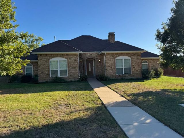 $365,000 | 1513 Austrian Road | Grand Prairie