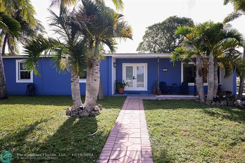 This Corner Property appeals to the eye.  Fenced Back Yard, Room for A boat in the side yard backyard entry. Owners plans to RB&B changed as does life itself.  They are now ready to present this lovely home to you.  Funishing are negotiable outside the sale price of the property