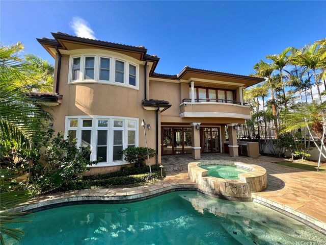 $3,888,000 | 4767 Kahala Avenue | Kahala-Waialae