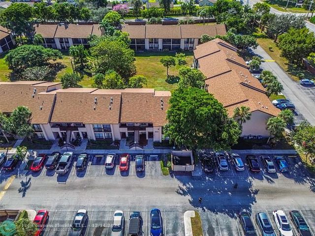 $290,000 | 2339 Southwest 15th Street, Unit 28 | Deerfield Beach