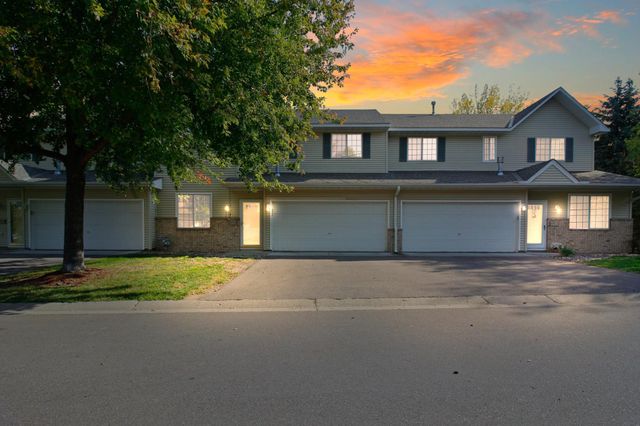 $285,000 | 8956 Olive Lane North | Maple Grove