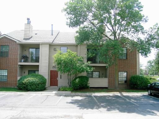 $1,765 | 2010 Rand Road, Unit 110 | Palatine