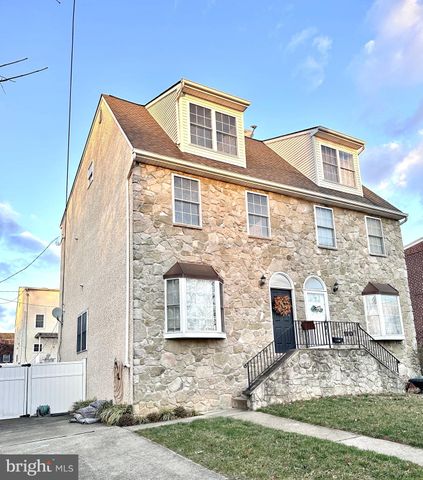 $349,000 | 1915 Sycamore Street | Bayard Square