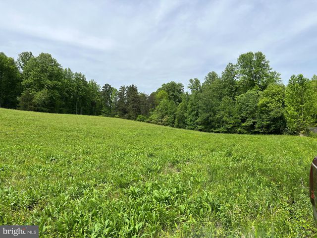 $406,900 | 1 Slate Mills Road