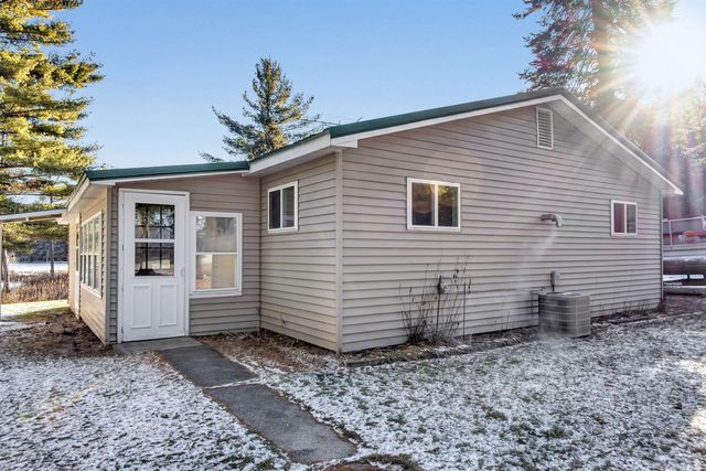 $279,900 | W9173 West 10th Road | Beaver